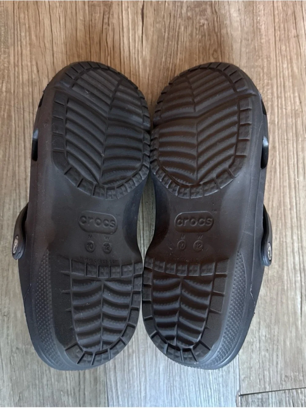 CROCS slip clogs
